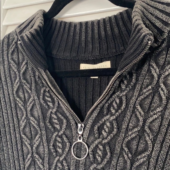 Zip up sweater - Picture 2 of 4